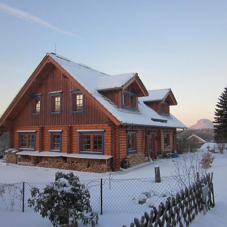 Ferienwohnung Im Blockhaus Rosenkranz Rathmannsdorf Bagian luar foto