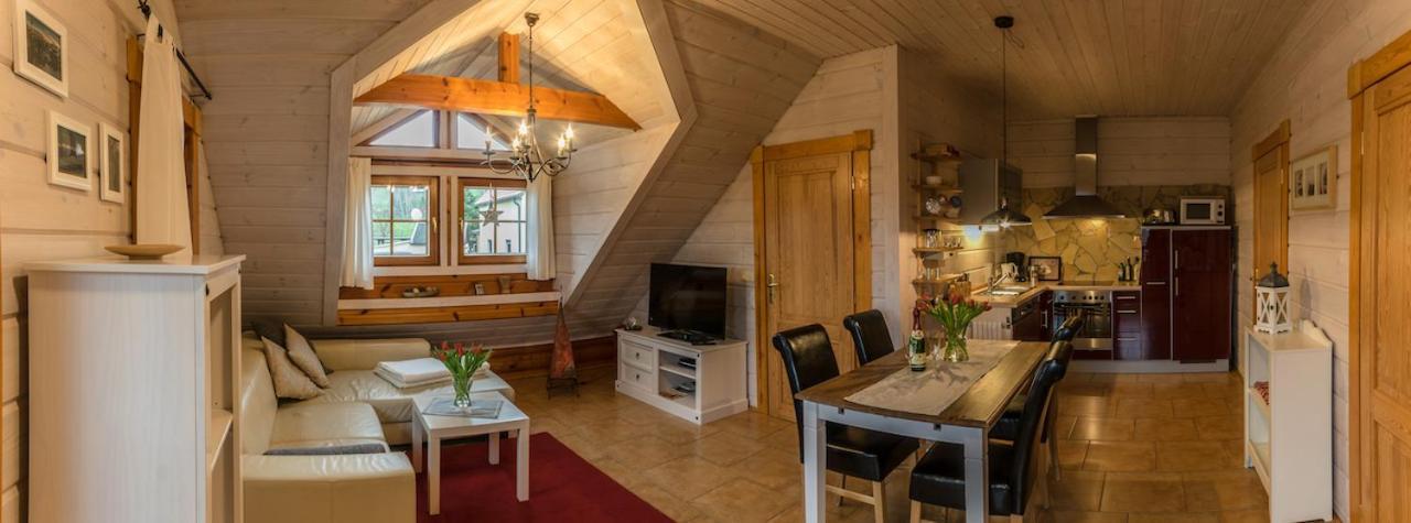 Ferienwohnung Im Blockhaus Rosenkranz Rathmannsdorf Bagian luar foto