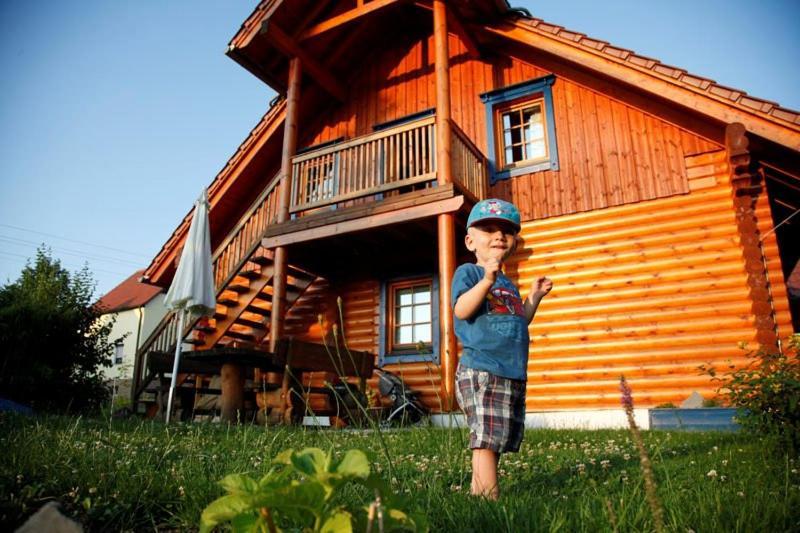 Ferienwohnung Im Blockhaus Rosenkranz Rathmannsdorf Bagian luar foto